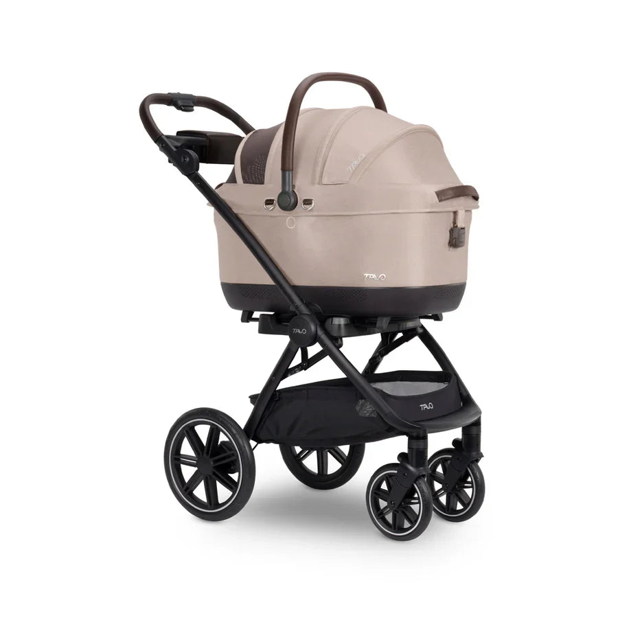 Tavo Maeve iso Pet Car Seat + Roscoe Stroller
